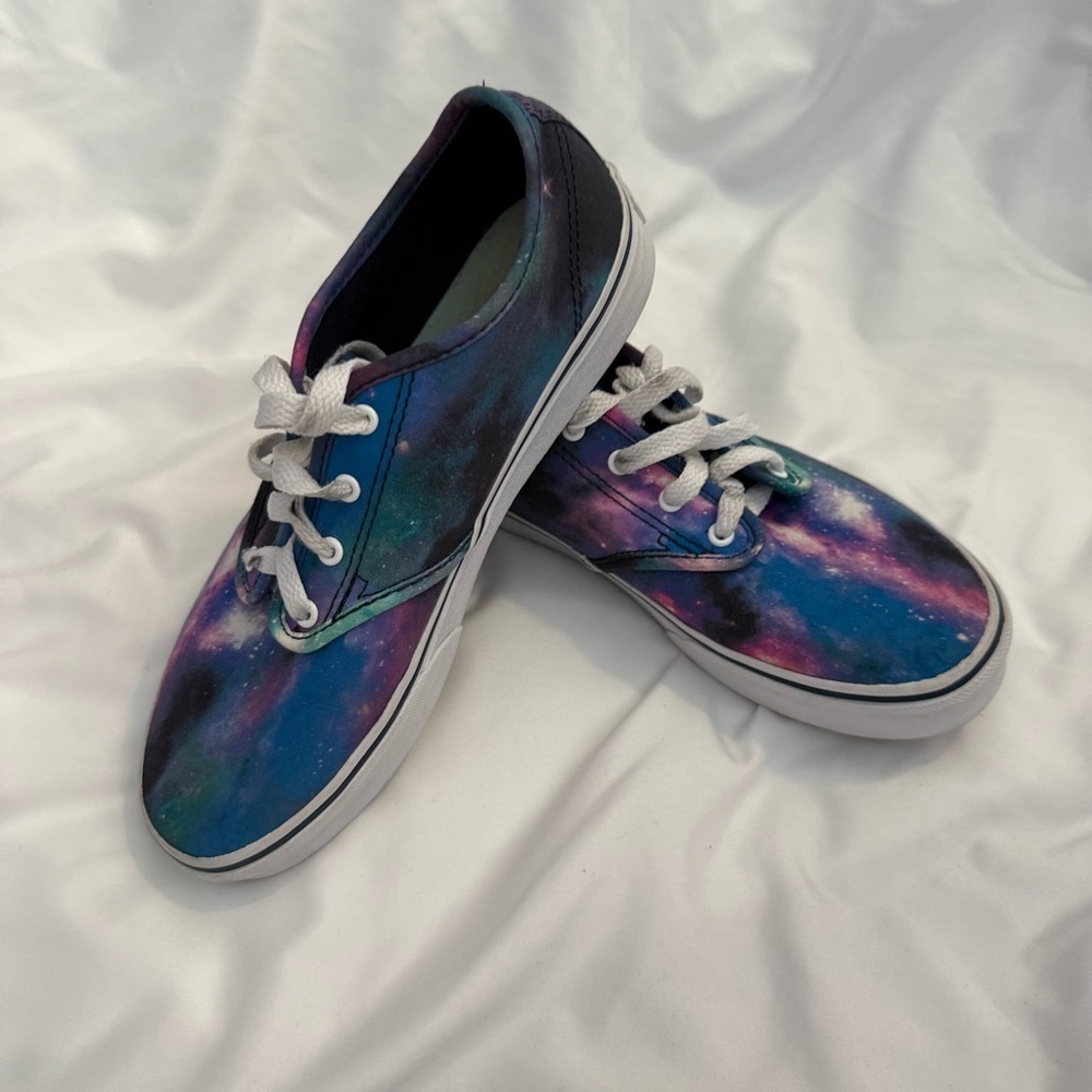 EUC Vans Atwood Low Cosmic Galaxy Lace Up Sneakers
